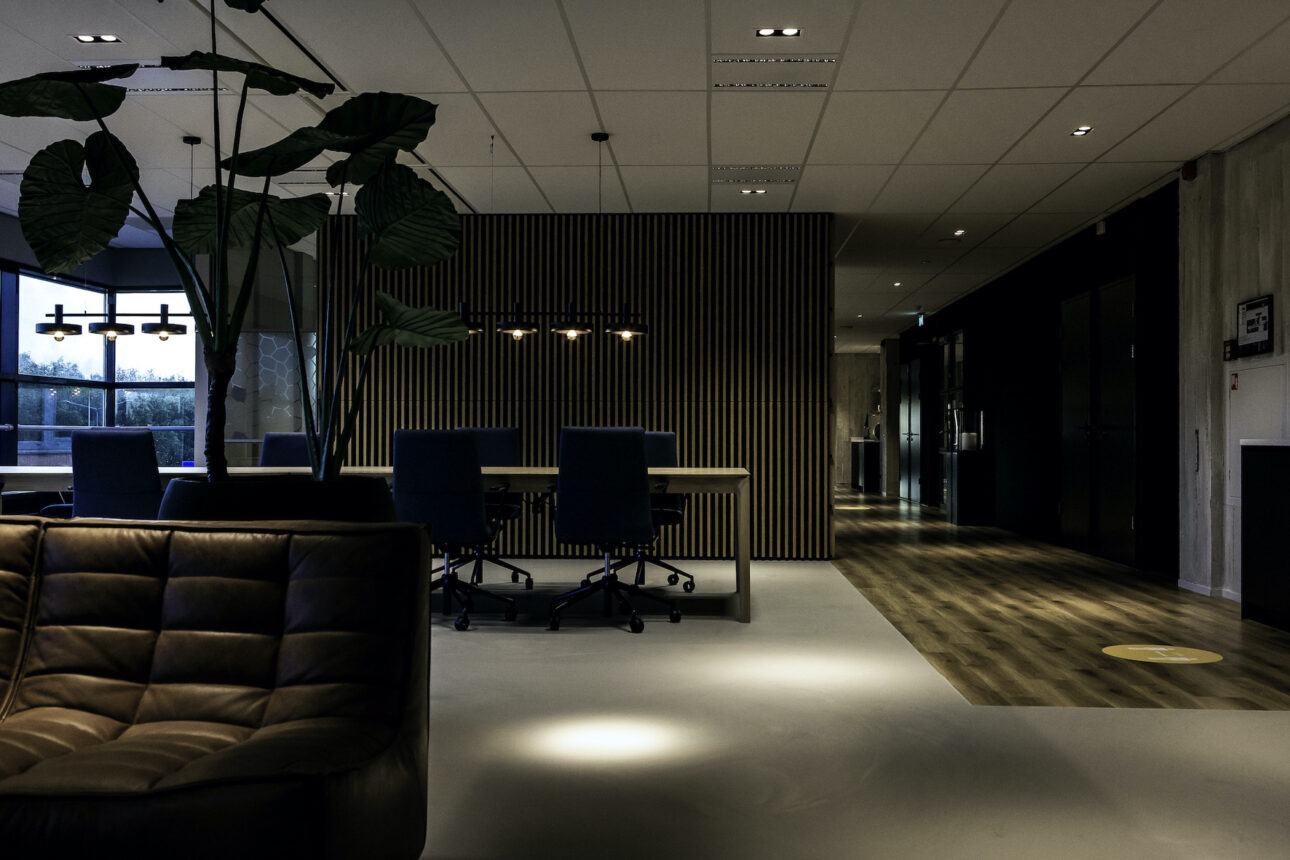 2020.10.01.White Vision-26