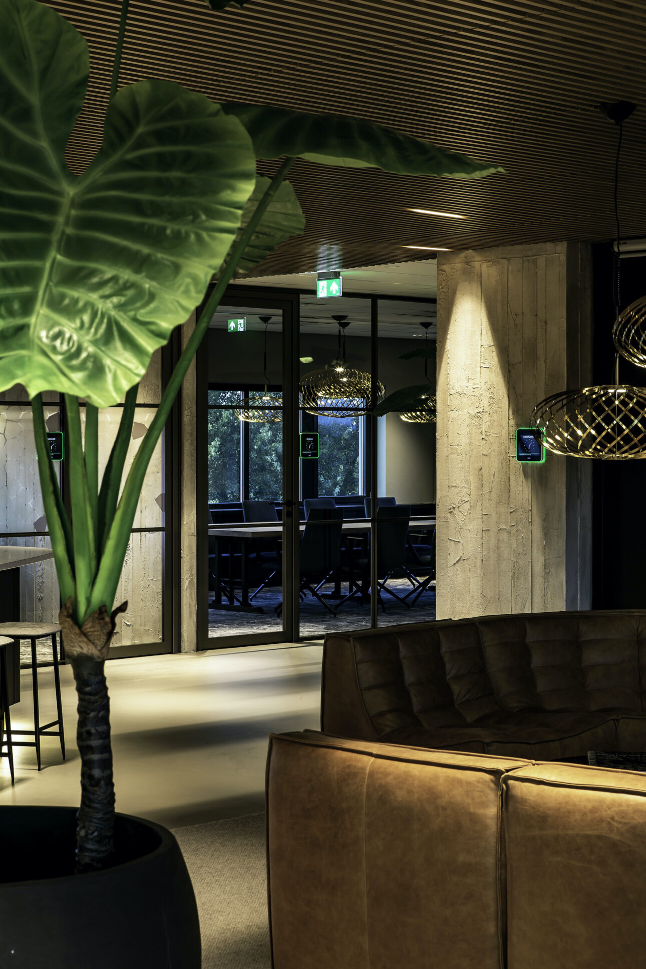 2020.10.01.White Vision-8